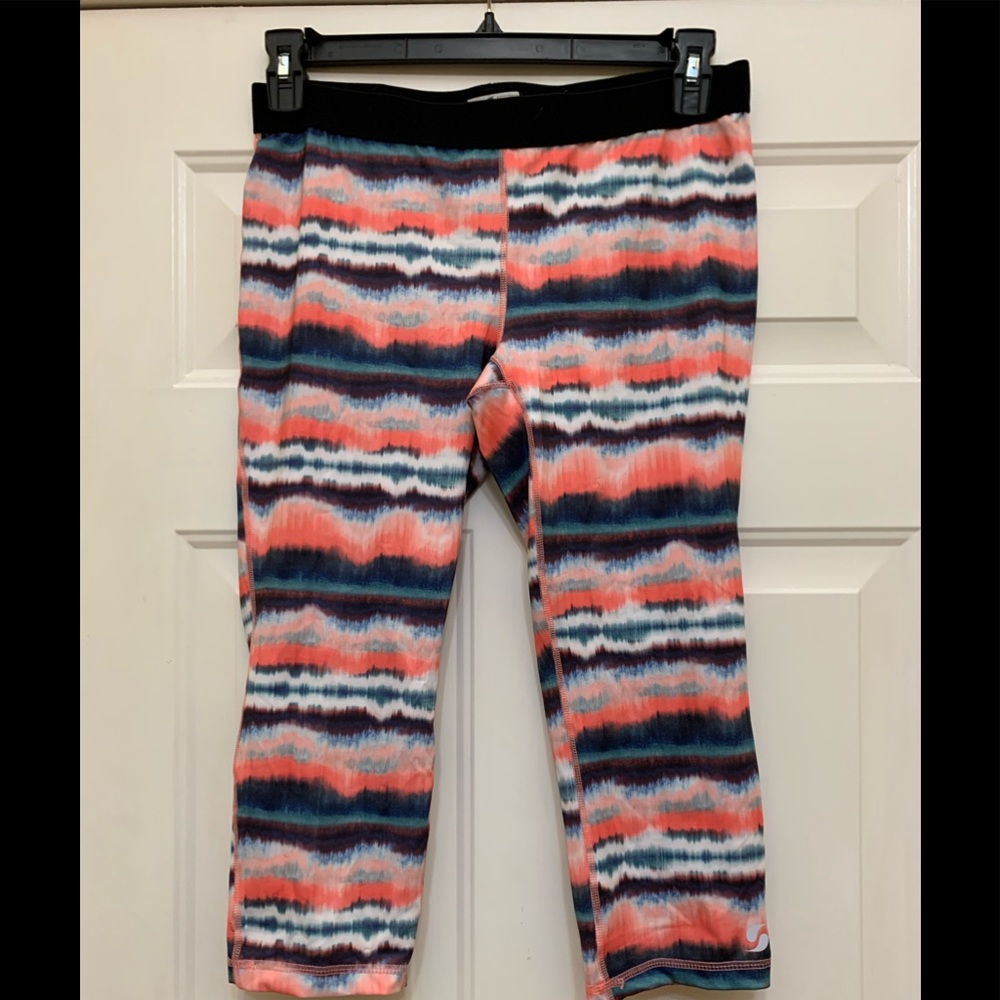SOFFE DRI Low Rise Capri Legging Size XL